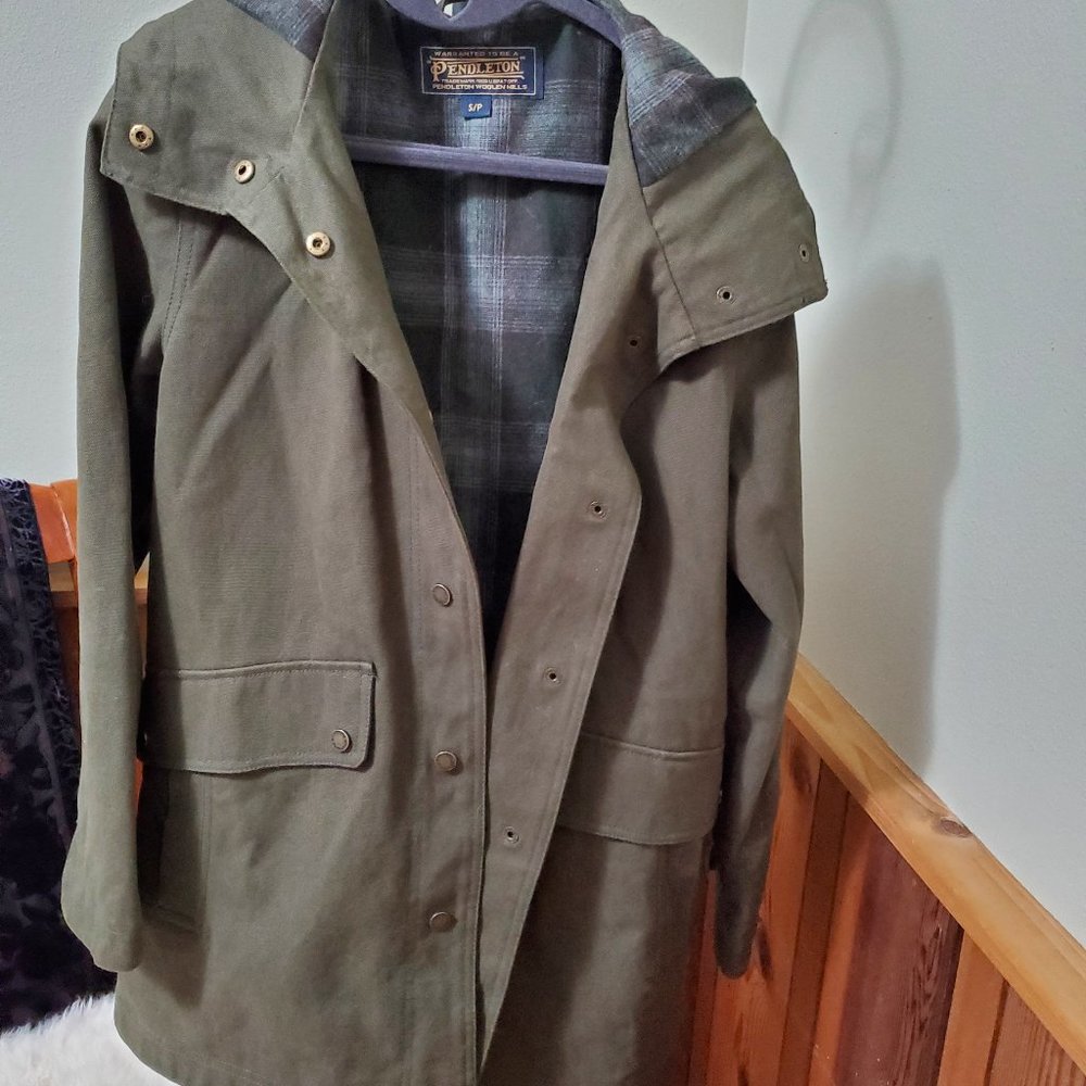 Pendleton jacket Small green hooded